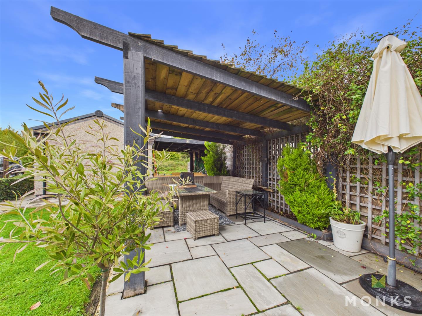 28 The Terraces, Oswestry, SY10 9NB For Sale
